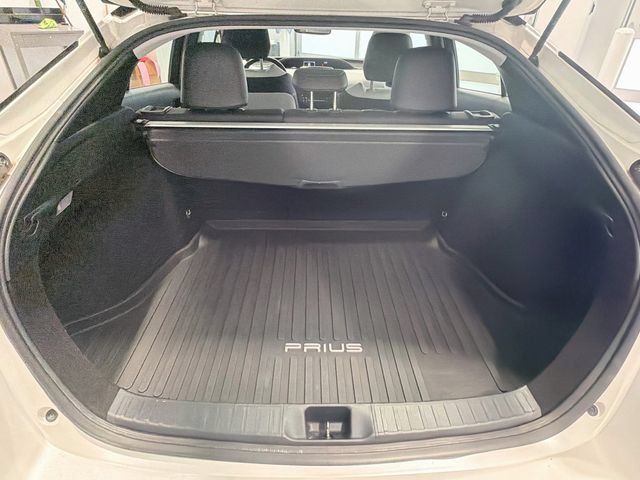 Certified 2017 Toyota Prius Four FWD image 22