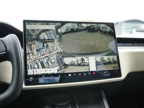 Used 2021 Tesla Model S Plaid image 20