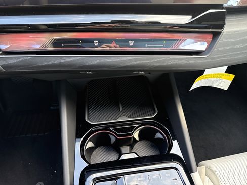 New 2026 BMW i5 eDrive40 image 16