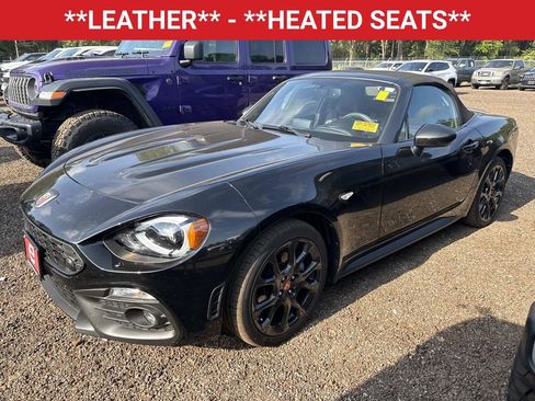 Used 2019 FIAT 124 Spider Abarth w/ Convenience Group RWD image 3