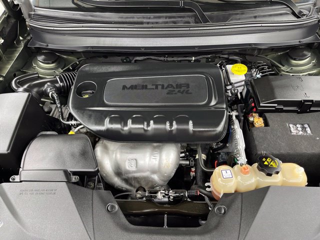 Used 2021 Jeep Cherokee Latitude FWD image 16