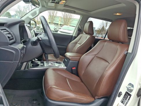 Used 2023 Toyota 4Runner Limited image 24