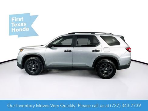 Certified 2024 Honda Pilot TrailSport image 4