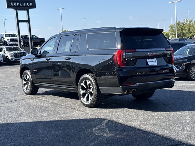 Used 2025 GMC Yukon XL AT4 w/ AT4 Premium Plus Package AWD/4WD image 8
