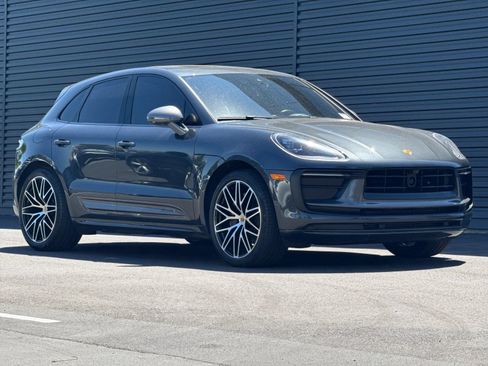 Certified 2023 Porsche Macan Turbo AWD/4WD image 11