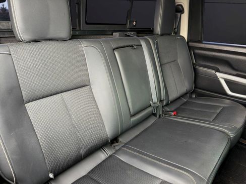 Used 2018 Nissan Titan PRO-4X w/ Pro-4x Utility Package image 19