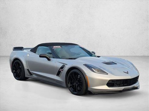 Used 2019 Chevrolet Corvette Grand Sport image 3