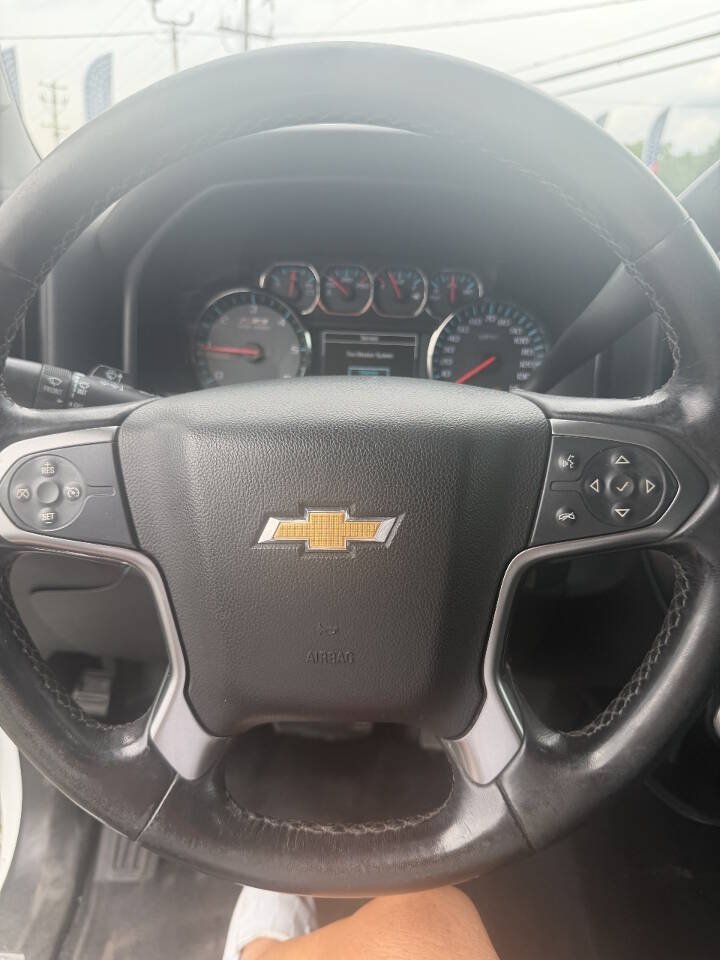 Used 2015 Chevrolet Silverado 2500 LT w/ LT Convenience Package AWD/4WD image 7