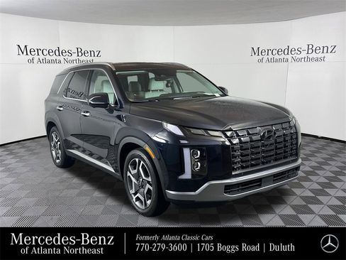 Used 2024 Hyundai Palisade Limited image 1