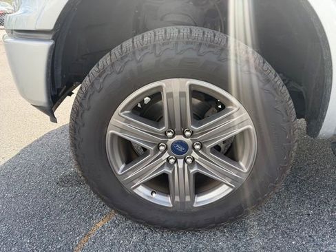 Used 2020 Ford F150 XLT w/ Equipment Group 302A Luxury image 9