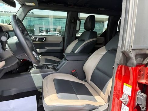 Used 2023 Ford Bronco Wildtrak AWD/4WD image 9