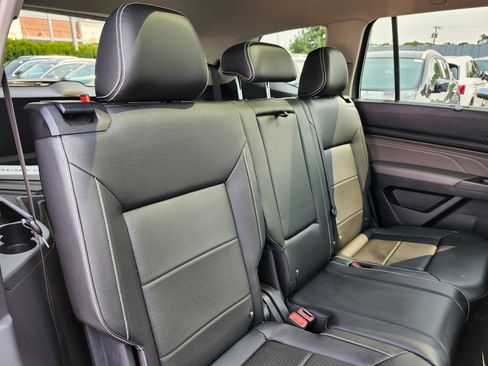 Certified 2023 Volkswagen Atlas SE w/ Panoramic Sunroof Package image 21
