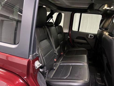 Used 2021 Jeep Wrangler Unlimited Sahara w/ Cold Weather Group AWD/4WD image 26