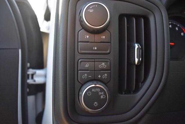 New 2026 Chevrolet Silverado 3500 W/T w/ WT Convenience Package AWD/4WD image 24