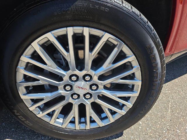 Used 2024 GMC Acadia Denali w/ LPO, Floor Liner Package AWD/4WD image 10