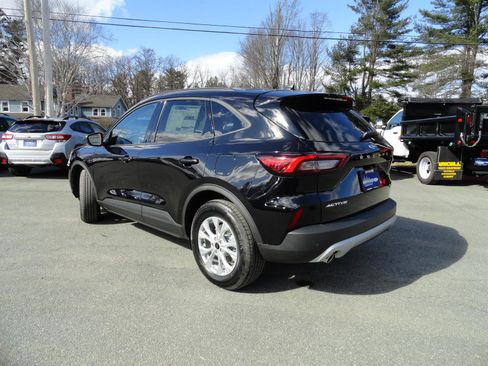 New 2025 Ford Escape Active w/ Active Premium Tech Pack image 7