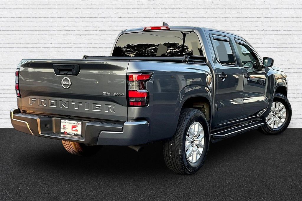 Used 2023 Nissan Frontier SV AWD/4WD image 6