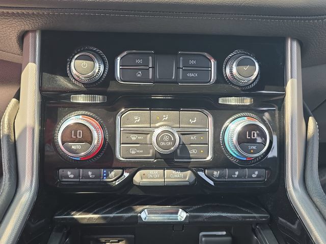 Used 2021 GMC Yukon Denali AWD/4WD image 25