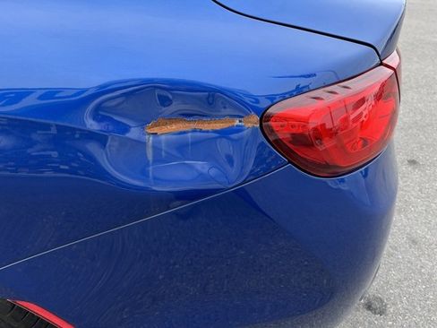 Used 2015 Chrysler 200 Limited image 12