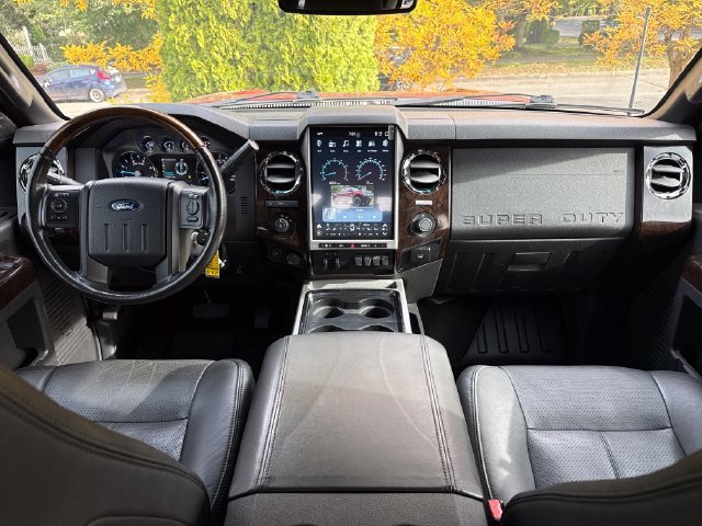 Used 2016 Ford F350 Platinum w/ Platinum Package AWD/4WD image 9
