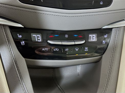 Used 2023 Cadillac XT5 Premium Luxury w/ Technology Package image 16