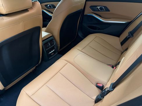 Used 2025 BMW 330i Sedan w/ Convenience Package image 26