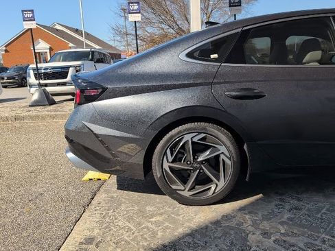 Used 2024 Hyundai Sonata SEL w/ Convenience Package image 6