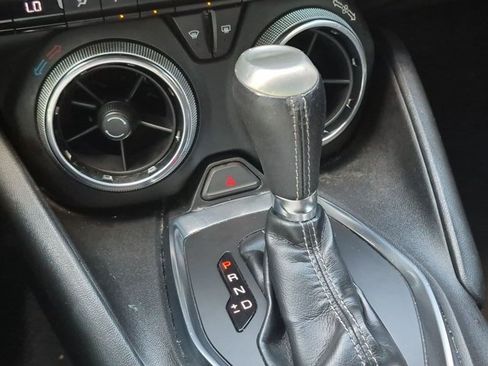 Used 2018 Chevrolet Camaro LT RWD image 14