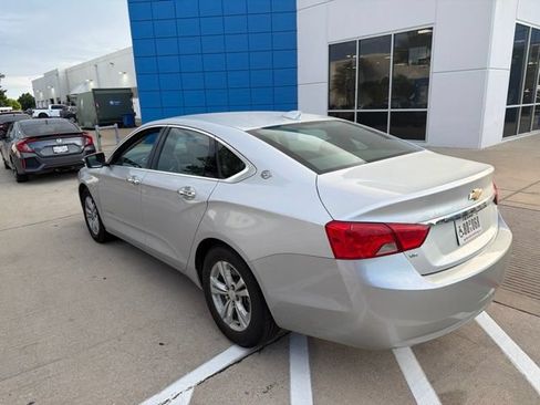 Used 2018 Chevrolet Impala LT FWD image 8
