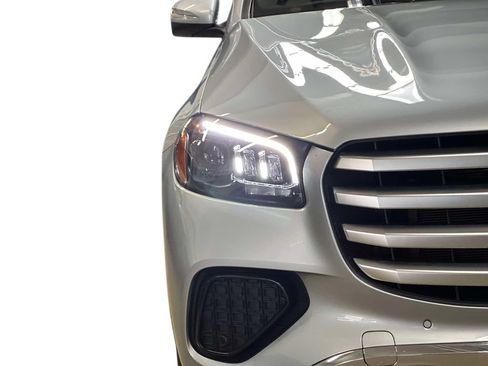 Used 2025 Mercedes-Benz GLS 450 4MATIC image 30
