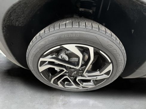 Certified 2025 Chevrolet TrailBlazer RS w/ Convenience Package image 12