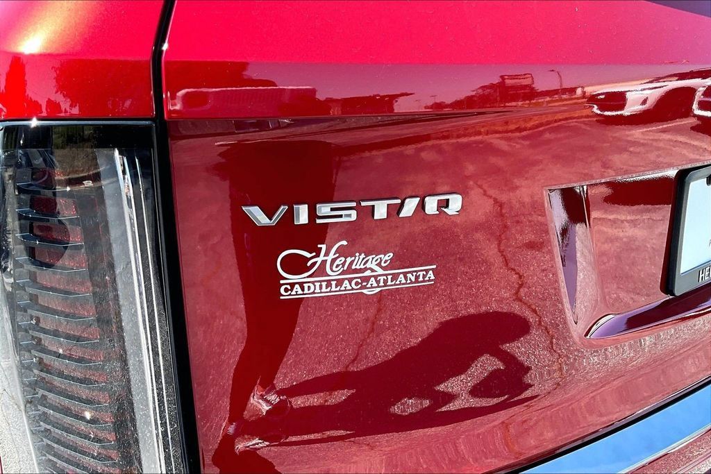 Certified 2026 Cadillac Vistiq Platinum w/ LPO, Floor Liner Package AWD/4WD image 24