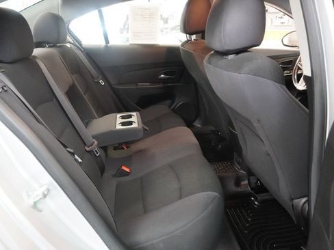 Used 2013 Chevrolet Cruze LT image 28