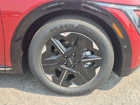 New 2026 Kia EV6 Wind AWD/4WD image 17