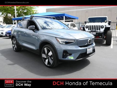 Used 2023 Volvo C40 P8 Recharge Plus w/ Climate Package AWD/4WD image 3