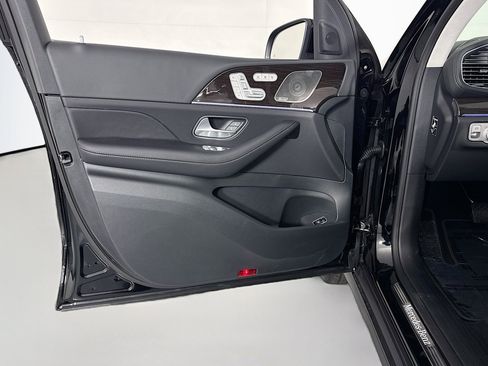 New 2026 Mercedes-Benz GLS 450 4MATIC image 21