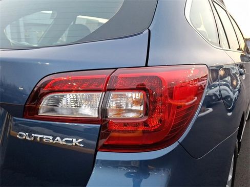 Used 2019 Subaru Outback 2.5i image 15
