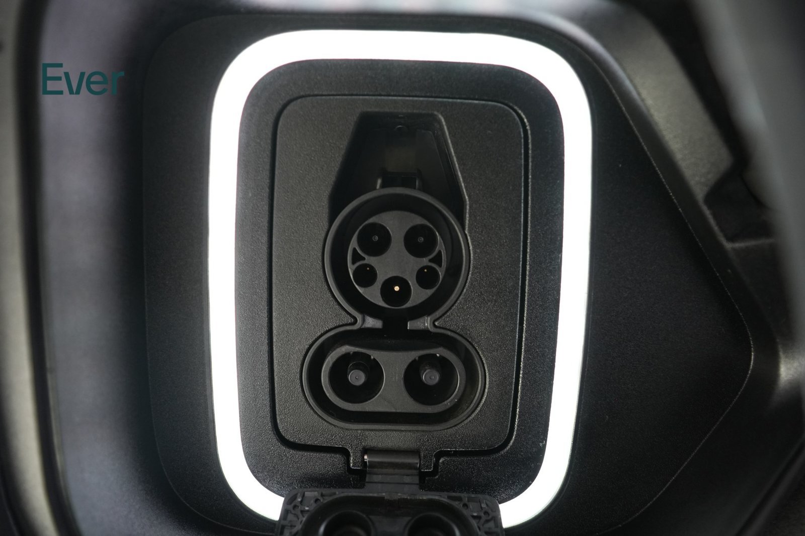 Used 2024 Rivian R1S Adventure Quad AWD/4WD image 10