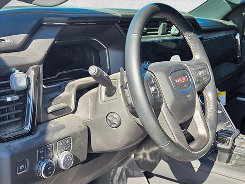 Used 2025 GMC Sierra 1500 AT4 w/ AT4 Premium Package image 11