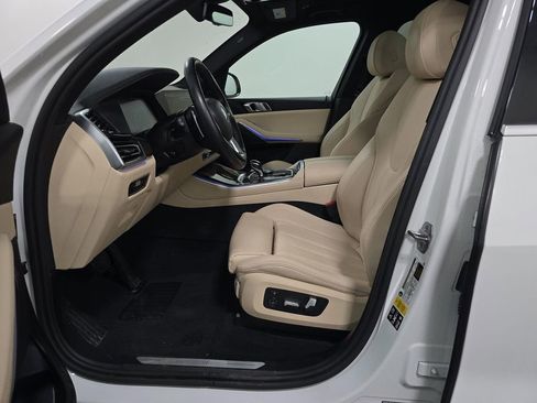 Used 2022 BMW X5 xDrive40i w/ Premium Package image 9