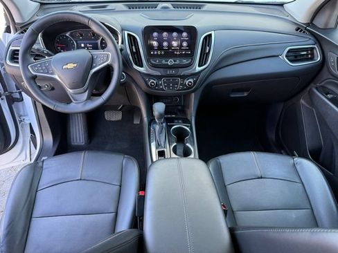 Used 2023 Chevrolet Equinox Premier AWD/4WD image 19