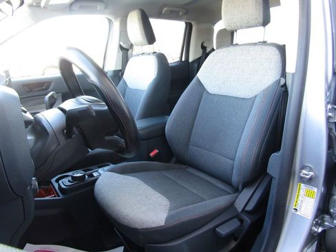 Used 2024 Ford Maverick XLT image 13