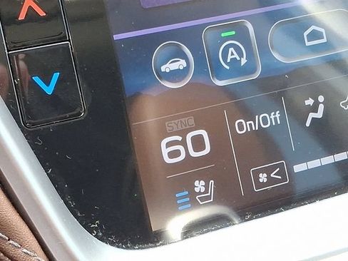 Used 2021 Subaru Outback Touring w/ Popular Package #2 AWD/4WD image 17