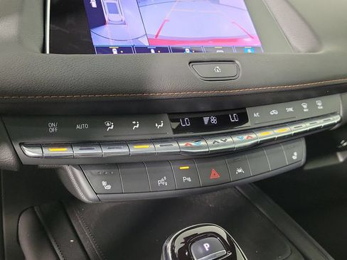 Used 2022 Cadillac XT4 Sport w/ Enhanced Visibility Package FWD image 28