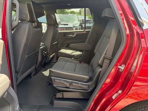 New 2026 GMC Yukon Elevation w/ Elevation Premium Package AWD/4WD image 11