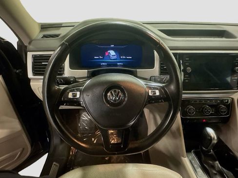 Used 2018 Volkswagen Atlas SEL Premium image 13