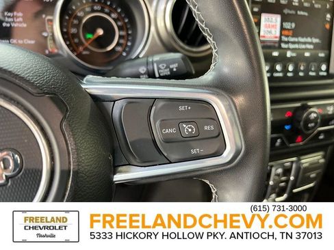 Used 2023 Jeep Gladiator Overland image 17