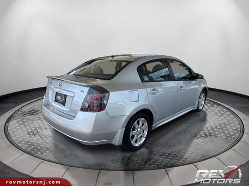 Used 2012 Nissan Sentra 2.0 SR w/ Convenience Pkg FWD image 5