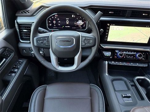 New 2026 GMC Sierra 2500 Denali w/ Denali Reserve Package image 11