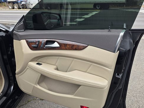 Used 2012 Mercedes-Benz CLS 550 4MATIC image 21